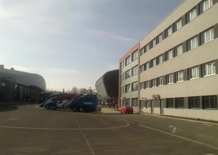 Arena Hotel 4*